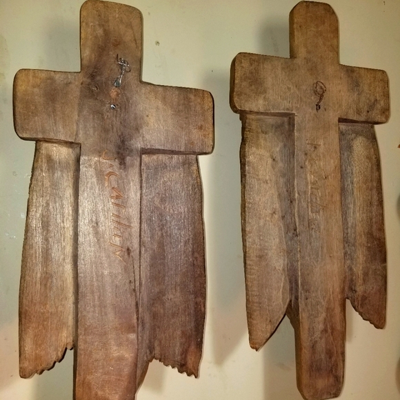 Pair HANDCARVED WOOD large JESUS HEADS wall plaques ARTIST SIGNED folk art - Picture 4 of 6